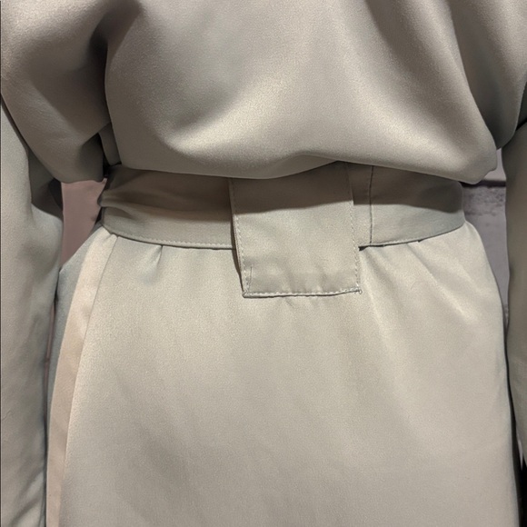 NWOT Decedent Luxurious Restoration Hardware Terry Cloth Lined Robe Size Medium - Picture 3 of 8